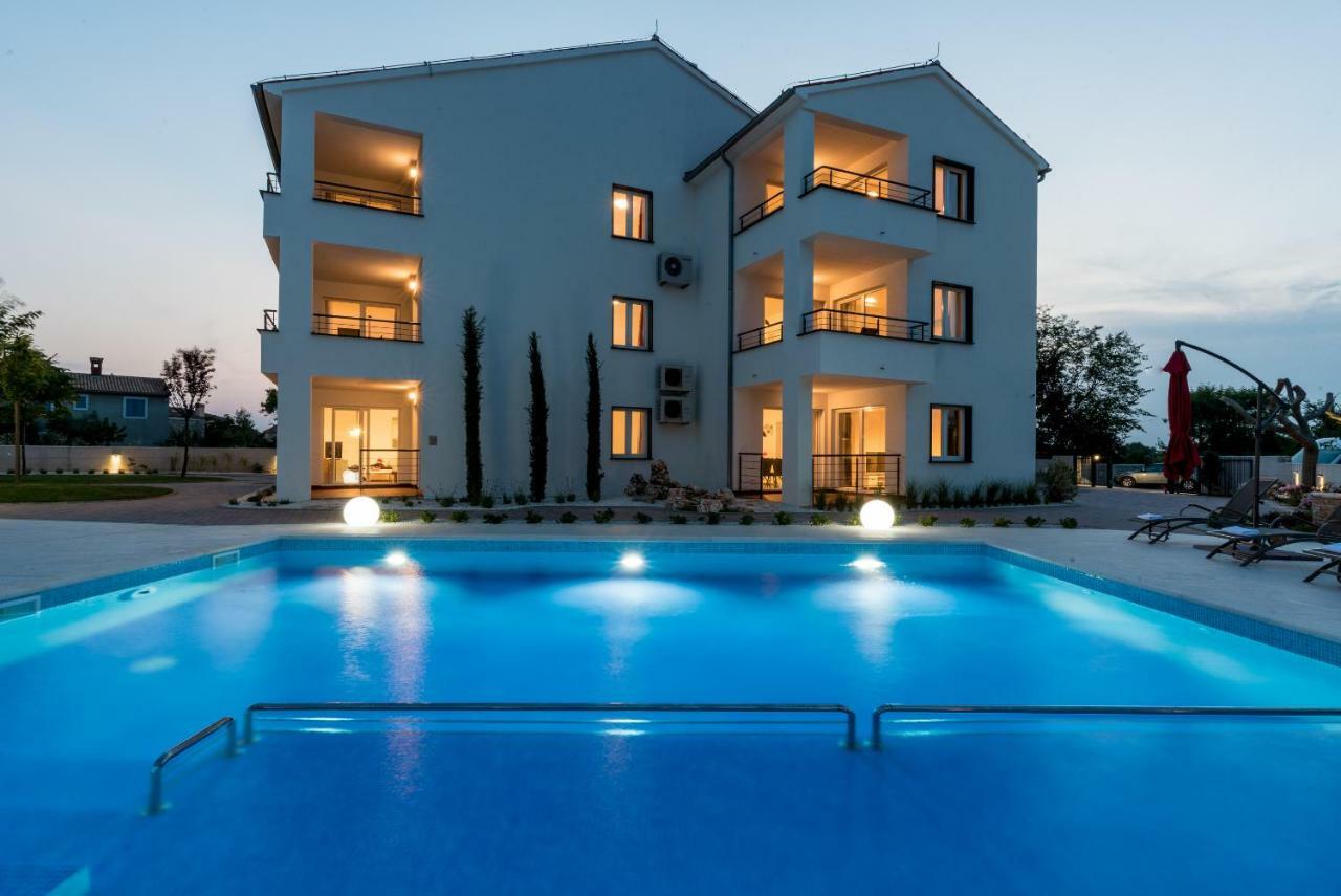 Villa Anja 1St Floor Peroj Ngoại thất bức ảnh