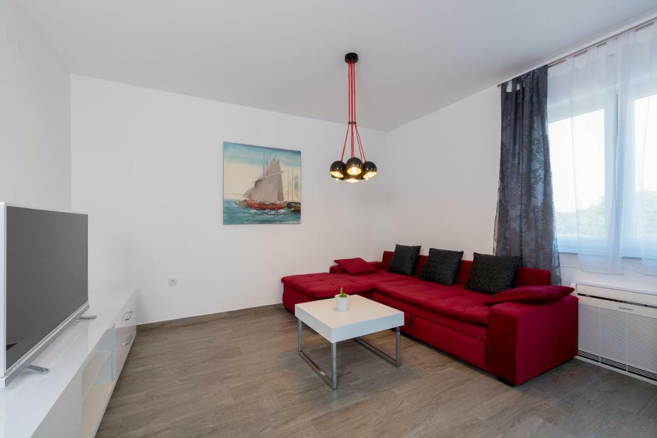 Villa Anja 1St Floor Peroj Ngoại thất bức ảnh